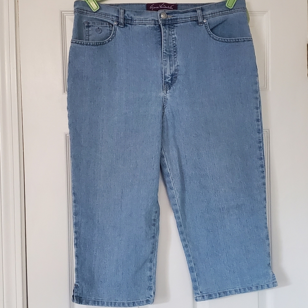 GLORIA VANDERBILT Amanda Stretch Denim Capri Pants Size 14